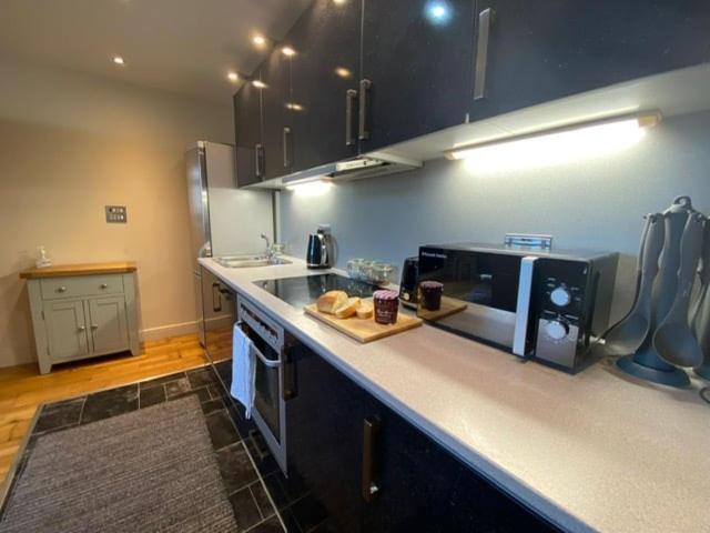 Apartment *modern 2 Bed In The Heart Of Cardiff* *