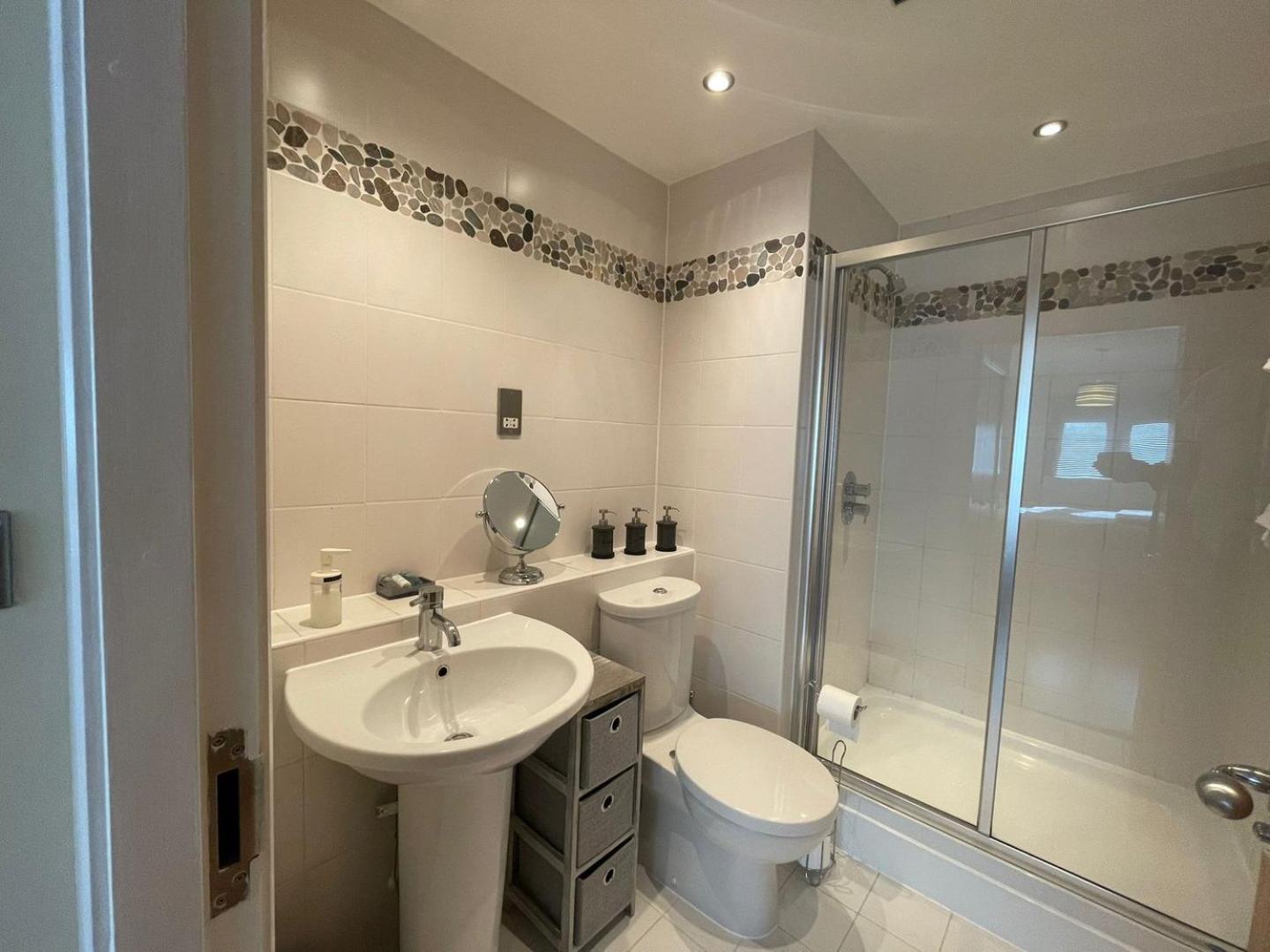 *modern 2 Bed In The Heart Of Cardiff* Apartment Cardiff